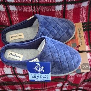 Dearfoams Quilted Blue Slip-On Comfort Slippers.Size 5/6 Small.